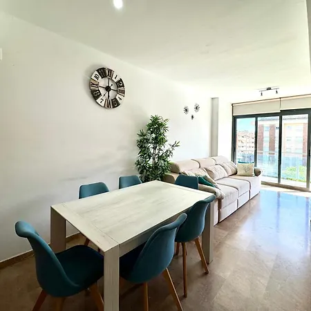 Spacious 4br Family With Pool & Parking In Apartment Lloret de Mar