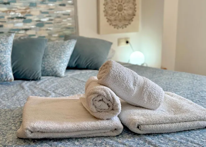 Appartamento Spacious 4Br Family Apartment With Pool & Parking In Lloret De Mar