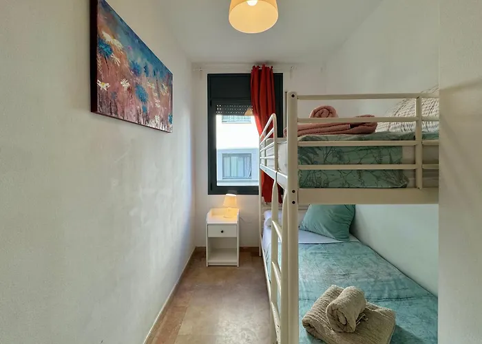 Spacious 4Br Family Apartment With Pool & Parking In Lloret De Mar Lloret de Mar