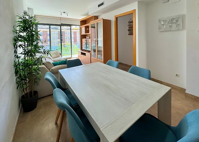 Spacious 4Br Family Apartment With Pool & Parking In Lloret De Mar * Lloret de Mar