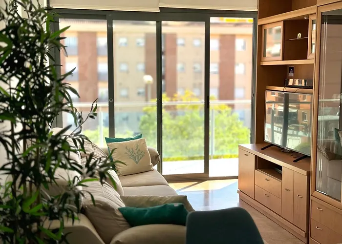 Spacious 4Br Family Apartment With Pool & Parking In Lloret De Mar Lloret de Mar